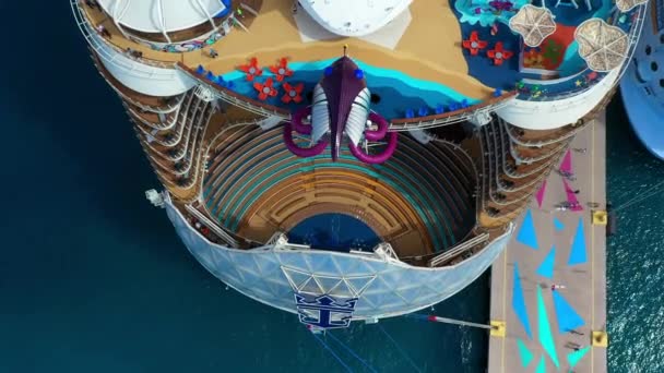 Cinematic Drone Shot Aft Wonder Seas Royal Caribbean Cruise Ship — Stok video
