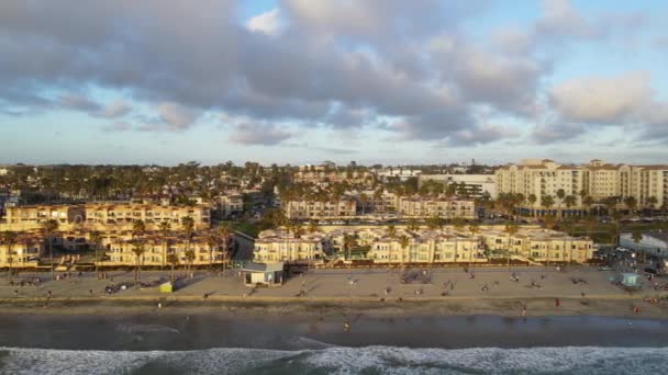 Oceanside California Usa Pemandangan Udara Dari Beachfront Bangunan Golden Hour — Stok Video