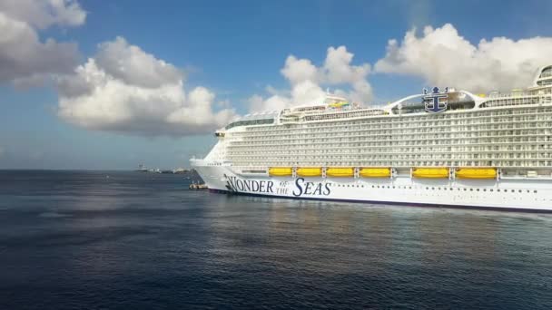 Drone Shot Wonder Seas Royal Caribbean Cruise Ship Docked Zooming — стоковое видео