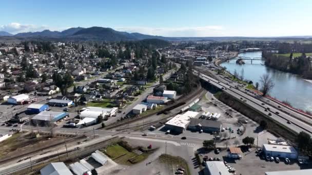 Cinematic Aerial Drone Footage Skagit River Commercial Area Mount Vernon — ストック動画