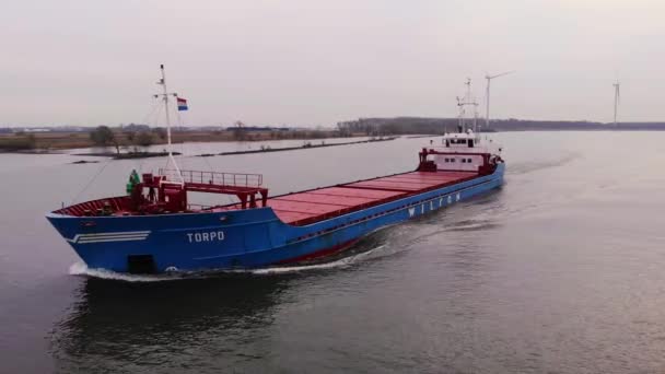 Aerial Tracking Shot Torpo Cargo Ship Forward Bow Oude Maas — Stockvideo