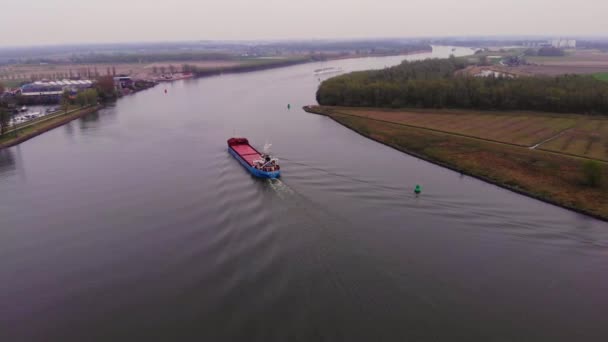 Luchtfoto Dolly Volgt Stern Torpo Vrachtschip Met Vogeloogzicht Dek Langs — Stockvideo