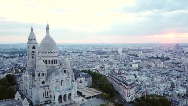 Drone Vista Desde Volar Alrededor Sacre Coeur Basilica Montmartre París — Vídeo de stock