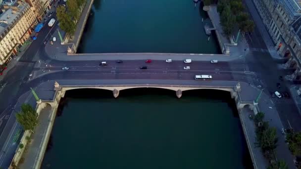 Nsansız Hava Aracı Kamerası Pont Carrousel Köprüsü Nden Batıya Bakıyor — Stok video