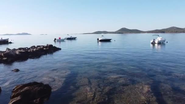 Kapal Kapal Yang Mengapung Sepanjang Pantai Biograd Moru Dalmatia Kroasia — Stok Video