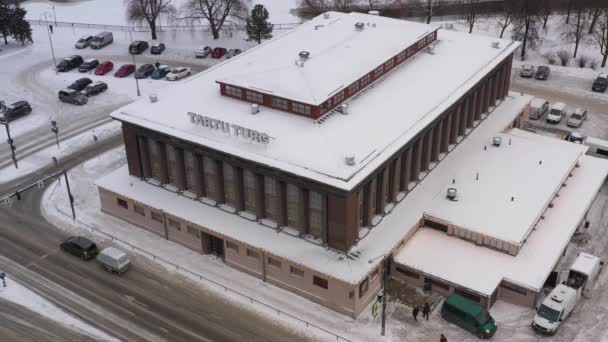 Drone Shot Tartu Turg Tartu Market Centro Ciudad Junto Río — Vídeos de Stock