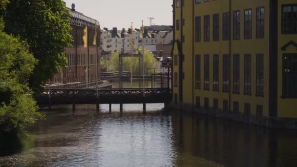 People Walking Footbridge Arbetets Museum Norrkoping Sweden Panning — Stock video