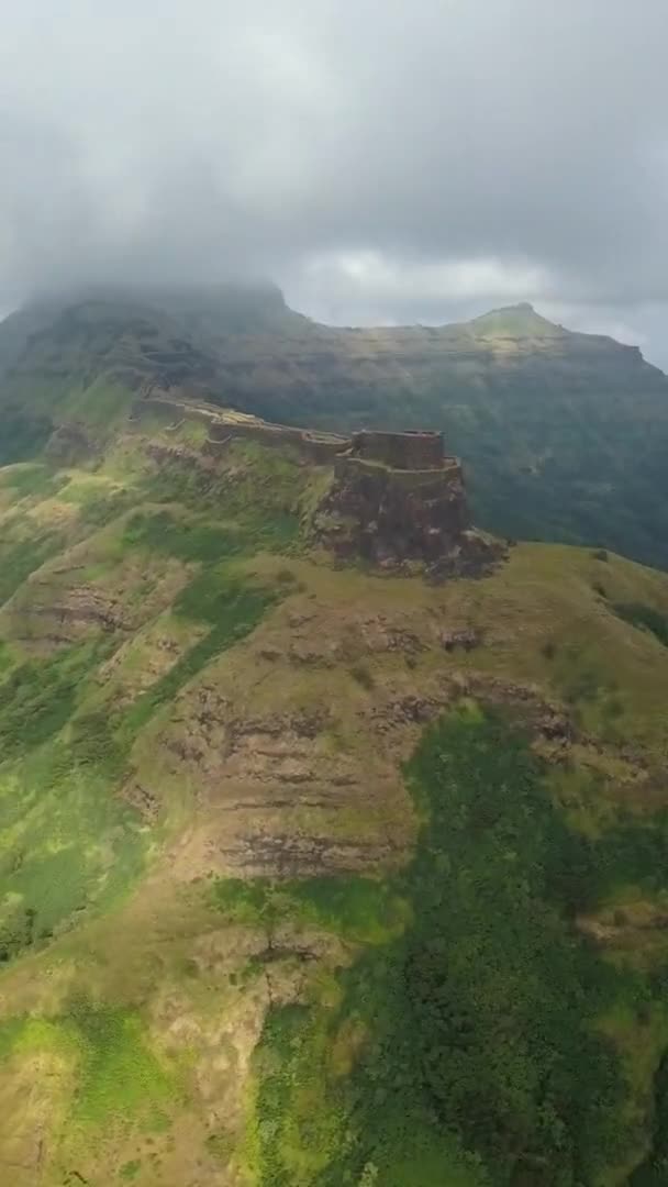 Vertical Format Aerial Zunjar Machi Ancient Fort Rural India — Vídeo de stock