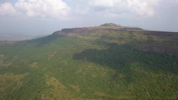 Aerial Flies Fortified Walls Medieval Visapur Fort Lush India — Vídeos de Stock