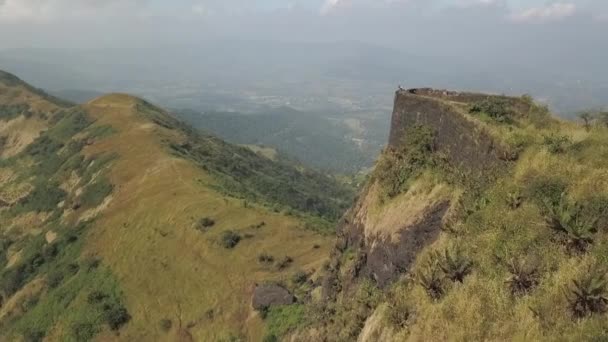 Aerial Tourists Enjoy Expansive Views Atop Zunzhar Buruj Fort — Stock video