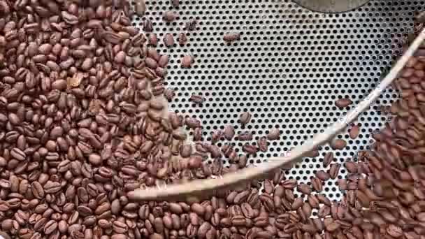 Quality Coffee Beans Spinning Cooling Mixing Tray Reduce Heat Temperature — Video