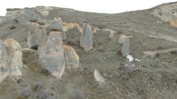 Topuitzicht Sprookjesachtige Schoorsteenrotsen Goreme Cappadocië Turkije — Stockvideo