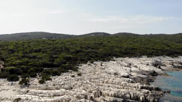 Pintoresca Playa Piedra Blanca Emplisi Beach Cefalonia Grecia Plano Aéreo — Vídeos de Stock