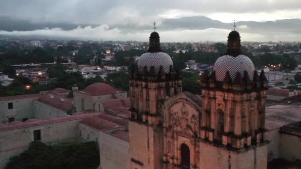 Luftaufnahme Einer Mexikanischen Kirche Oaxaca — Stockvideo