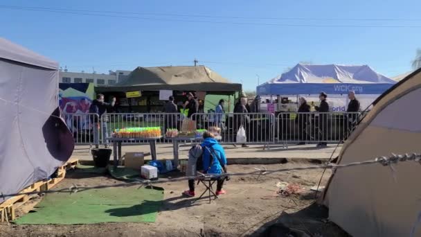 Refugee Camp Poland Ukranians Who Flee War Ukraine — Stockvideo