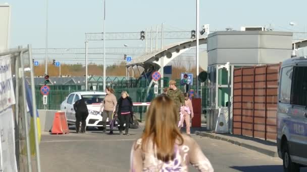 Border Crossing Poland Aftermath Ukraine Invasion — ストック動画