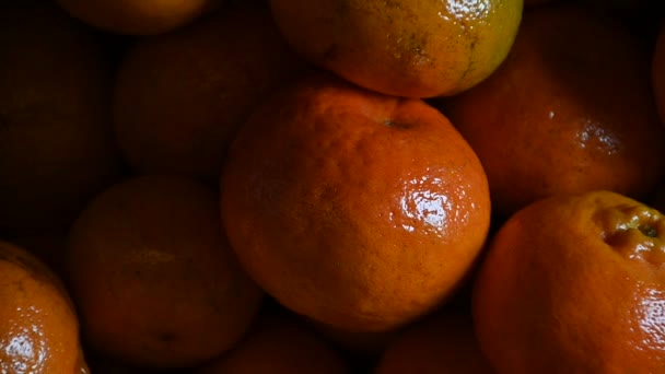 Großaufnahme Mandarinen Bereit Für Den Supermarkt — Stockvideo