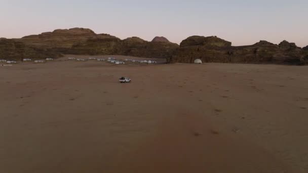 Pickup Truck Driving Wadi Rum Desert Camp Site Lots Tents — Wideo stockowe