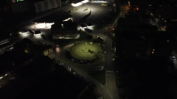 イタリアの夜にドローン4Kで空中からの眺めです — ストック動画