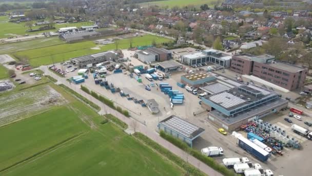 Luchtfoto Van Drukke Recyclingstations — Stockvideo