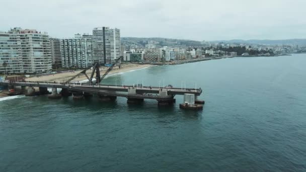 Aerial Establishing Shot Vergara Revealing Del Mar City Buildings Cloudy — Stockvideo