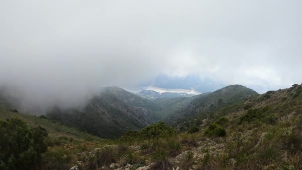 Wide Shot Mountains Clouds Mountain Concha Marbella Spain — стоковое видео