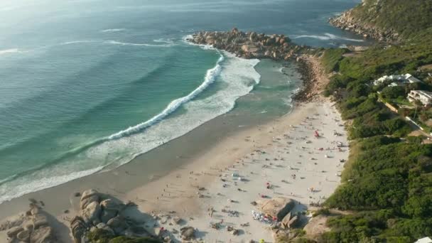 Pessoas Nadando Bela Praia Llandudno Cidade Cabo África Sul Tiro — Vídeo de Stock