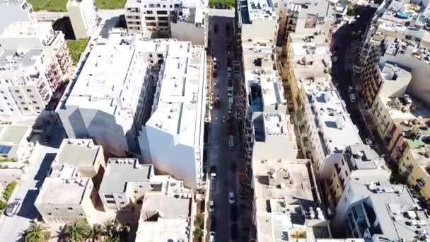 Narrow Street Residential Area Paul Bay Malta Island Aerial View — Vídeos de Stock