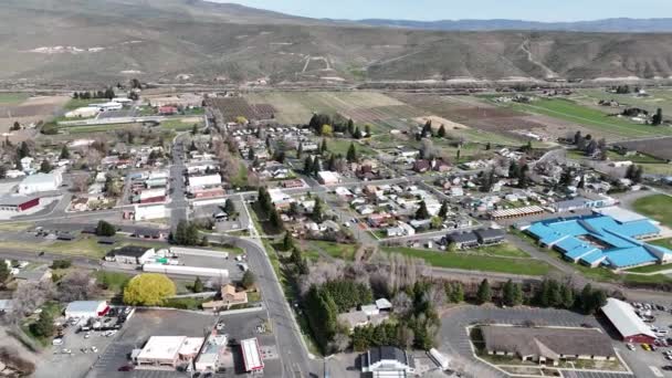 Cinematic Drone Pan Shot Business District City Naches Naches Valley — Stock videók