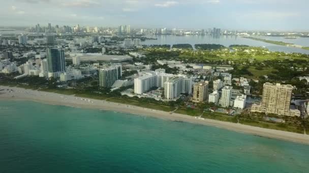 Miami Kıyı Şeridi Boyunca Dizilmiş Video Yakalama Otelleri — Stok video