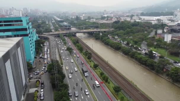 Medellin Caddesi Kolombiya Bulutlu Bir Günde — Stok video