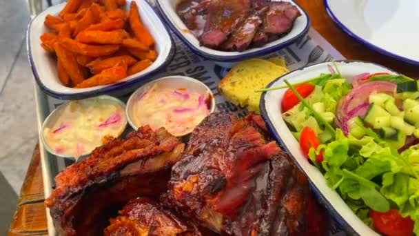 Dynamic Shot Beef Brisket Salad Pork Ribs Sweet Potato Fries — Stockvideo