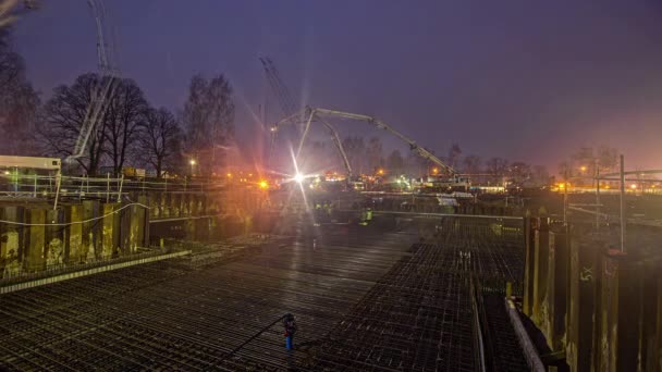 Aufnahme Einer Großbaustelle Mit Arbeitern Die Tag Und Nacht Zeitraffer — Stockvideo