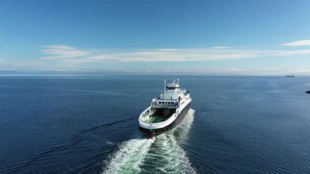 Εκπληκτικά Όμορφο Κλιπ Από Lng Powered Ferry Mastrafjord Εναέρια Προσπέλαση — Αρχείο Βίντεο