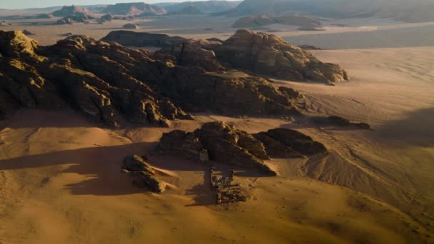 Luchtfoto Van Frans Kasteel Het Dorp Wadi Rum Jordanië Drone — Stockvideo