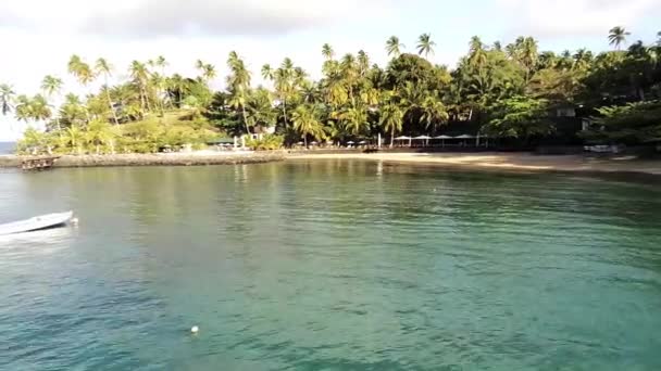 Volando Cerca Del Mar Día Soleado Playa Santana Santo Tomé — Vídeos de Stock