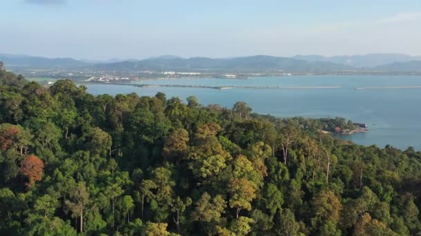 Tilt Shot Telaga Harbor Marina Reveals Beautiful Mountain Landscape Strait — Stock Video
