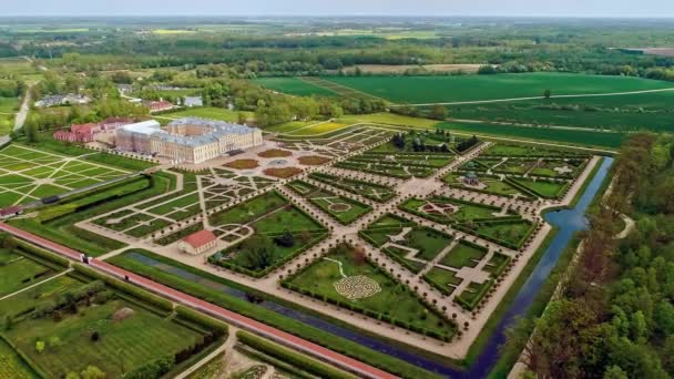 Design Cativante Layout Jardins Rundle Palace Letónia Aéreo — Vídeo de Stock