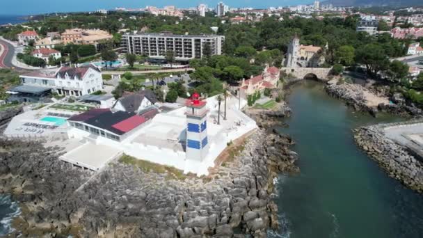 Portekiz Marina Cascais Kentlerinden Manzaralı Santa Marta Deniz Fenerinde Daireler — Stok video