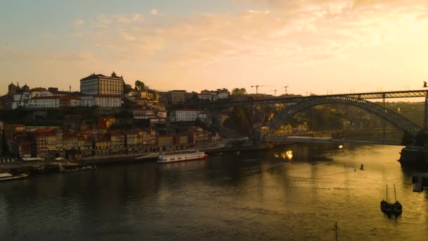 Idyllic Sunrise Porto City Old Town Portugal Wide Shot — Stockvideo