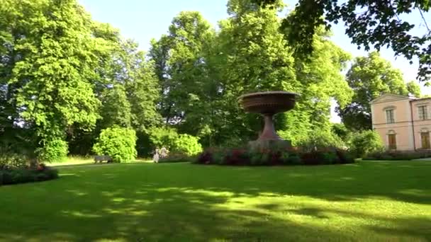 Porphyry Vase Summer Beautiful Sculpture Middle Rosendals Park Stockholm Sweden — стокове відео