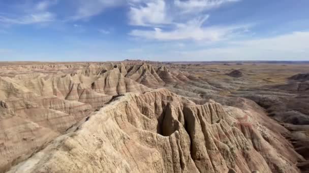 Natural Landscape Badlands National Park South Dakota Peak Sharply Eroded — ストック動画