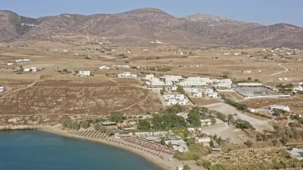 Piso Livadi Paros Greece Aerial Panoramic Pan Shot Capturing Luxurious — Video Stock
