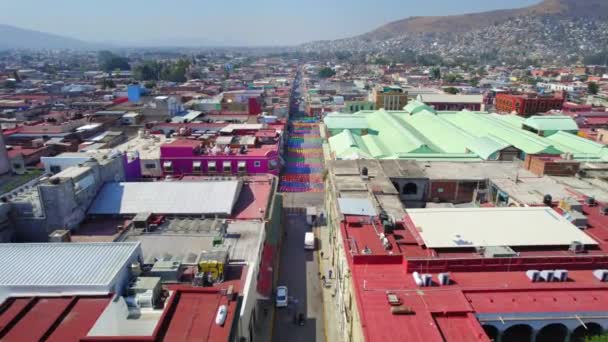 Oaxaca City Meksyk Drone Pływające Nad Kolorowe Dekoracje Tęczowa Flaga — Wideo stockowe