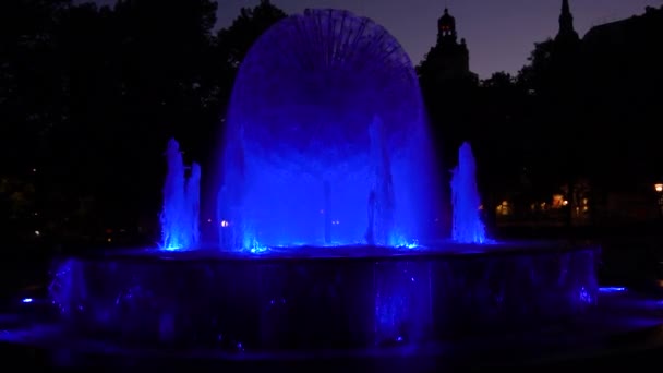 Fountain Lit Blue Light Clear Night Stockholm Sweden Slomo — стокове відео