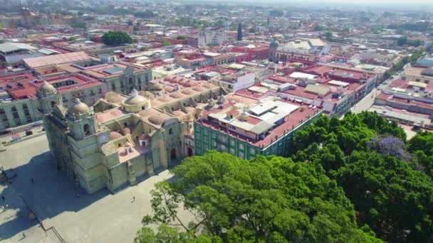 墨西哥瓦哈卡市市中心的教科文组织古拉丁教堂建筑 — 图库视频影像