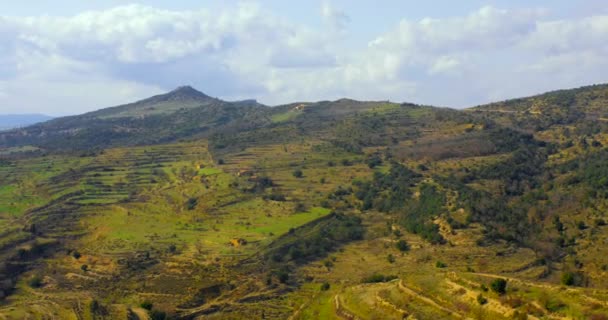 Aerial Panorama Mountain Ranges Field Terraces Maestrazgo Landscape Spain Panning — Vídeo de Stock