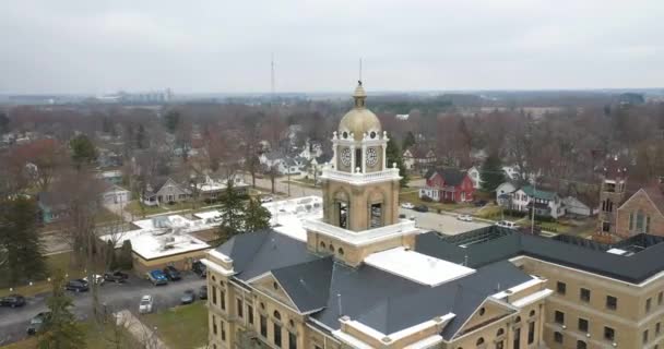 Juzgado Histórico Condado Gratiot Michigan Drone Video Tirando Situado Ithaca — Vídeo de stock