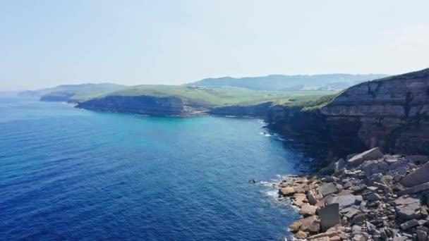 Aerial Top Notch Drone Fly Bolao Cliff Cantabria Cobreces North — Stock videók