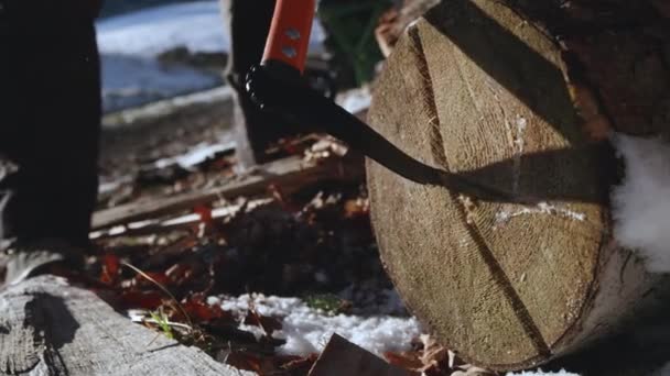Man Prepares Chop Logs Firewood Winter — Video Stock